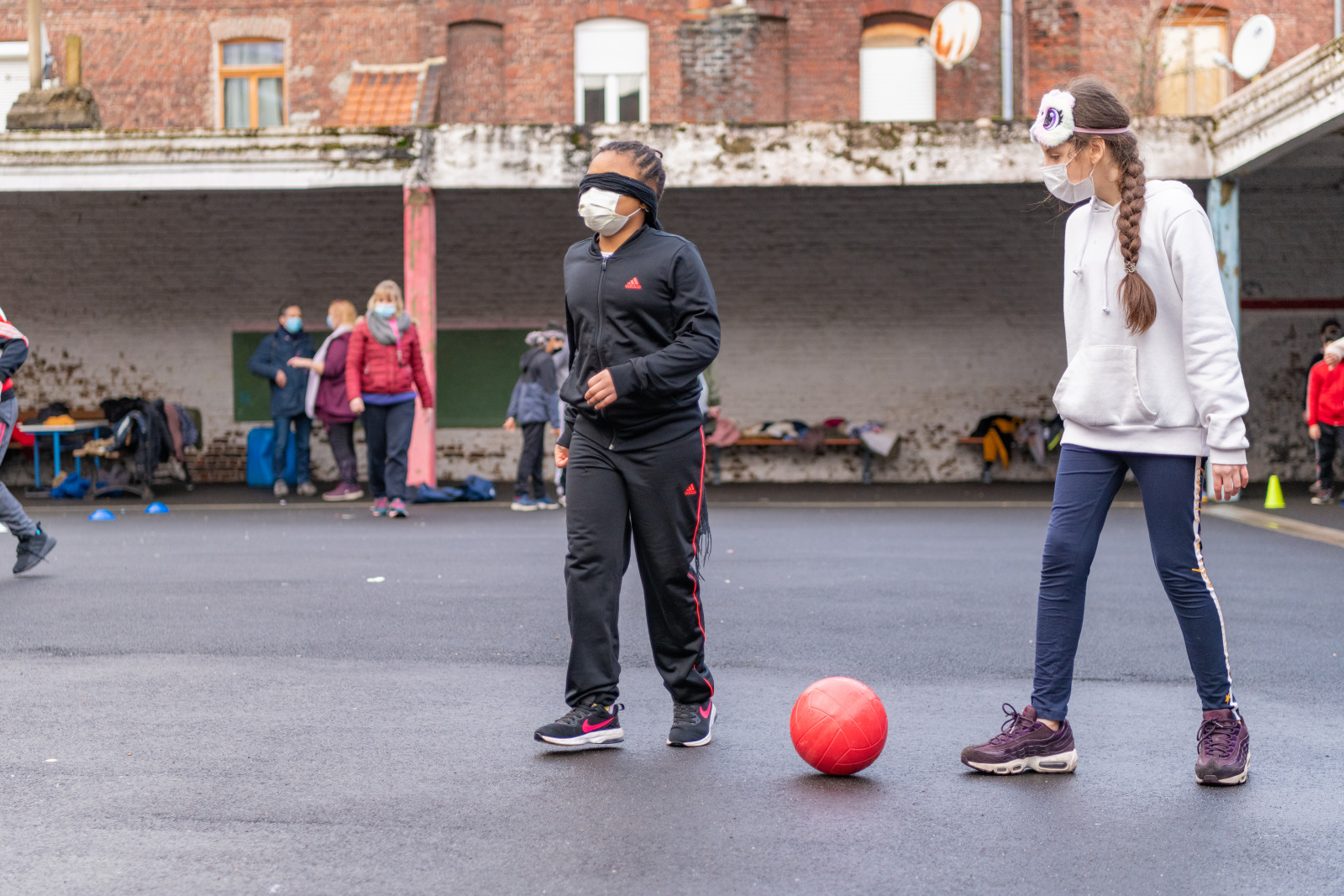 Cécifoot dans une école de Roubaix