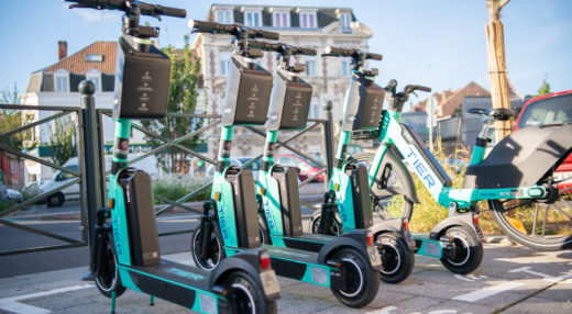 Trottinettes et vélos en libre service à Roubaix