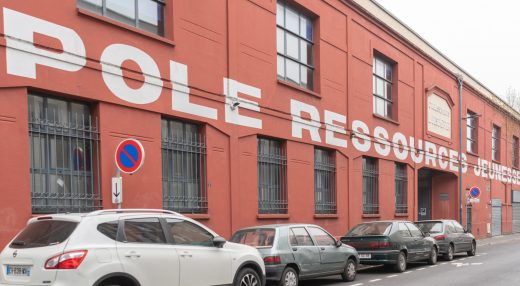 Pôle Ressources Jeunesse , façade du Pole Deschepper