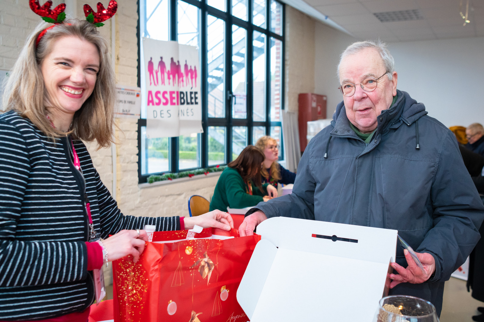 Les séniors roubaisiens ont reçu un colis gourmand pour les fêtes