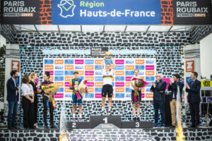 Podium de la 4e édition de Paris-Roubaix Femmes , 6 avril 2024