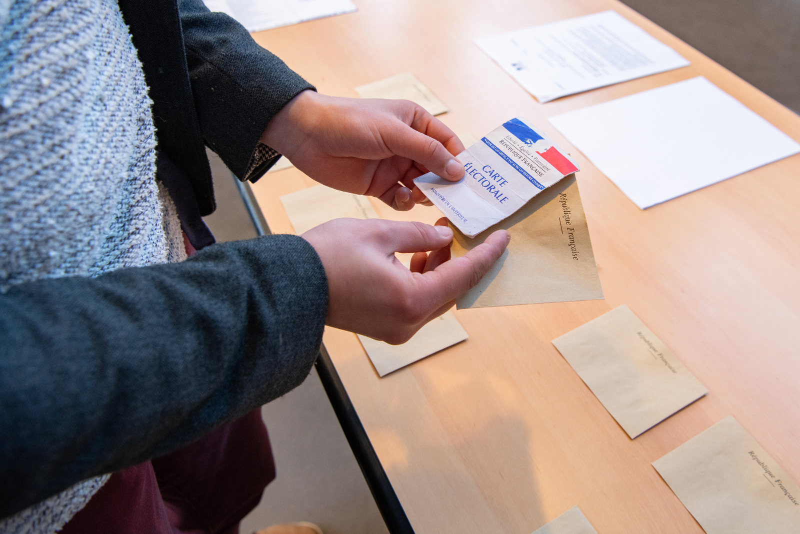 Bureau de vote temoin