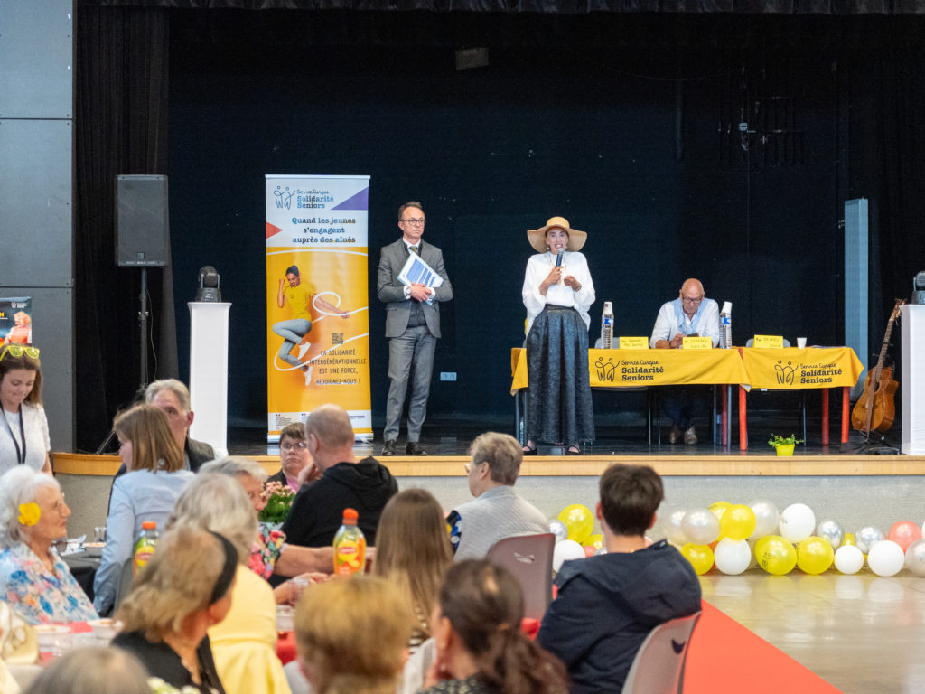 Roubaix : le Service Civique tisse des liens durables avec les seniors