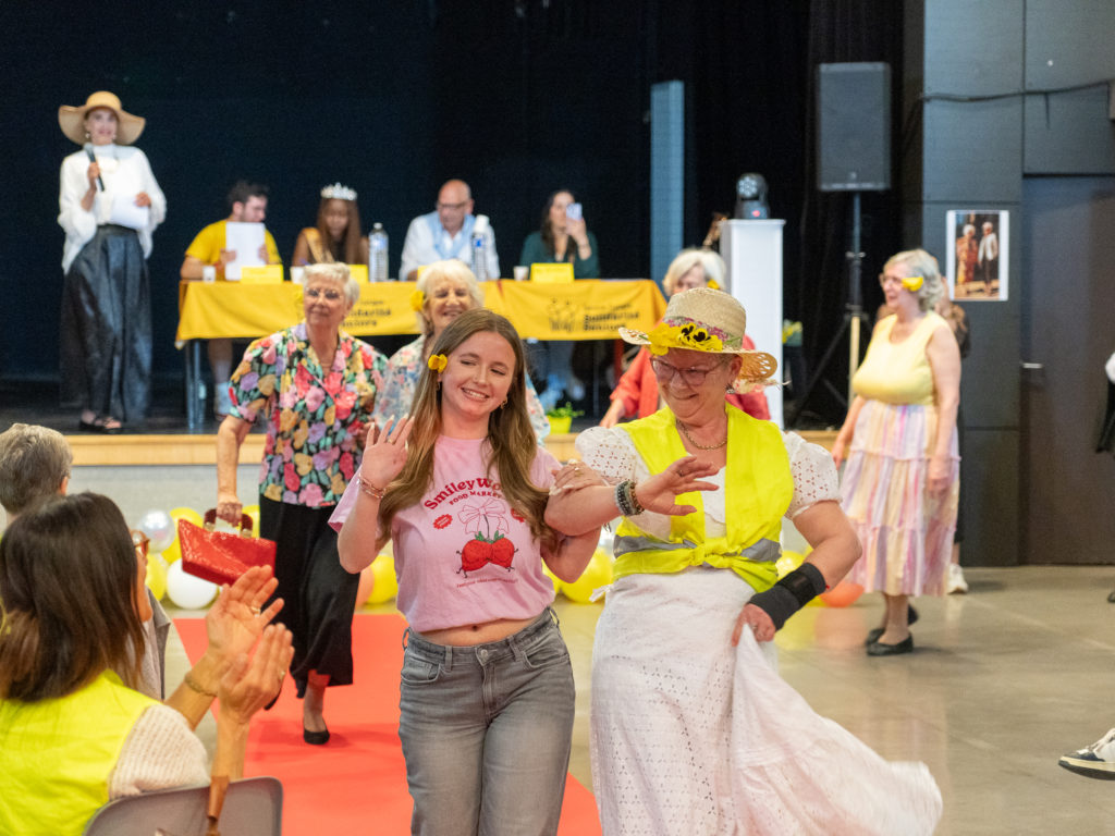 Roubaix : le Service Civique tisse des liens durables avec les seniors