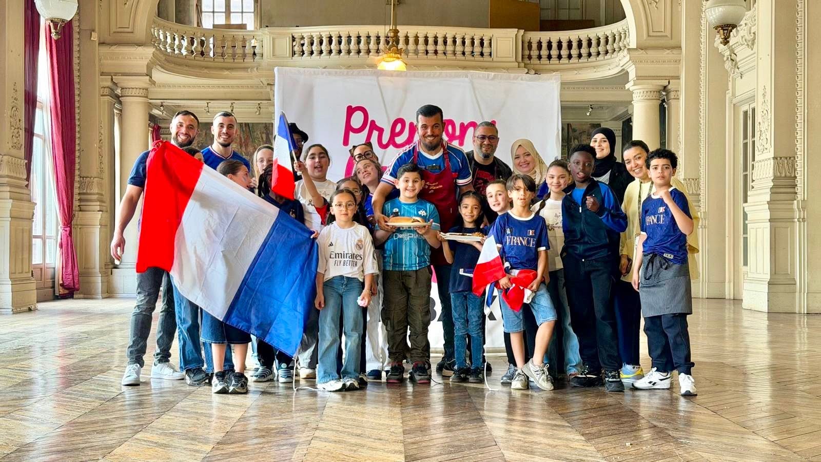 Yacine et son équipe de jeunes roubaisiens